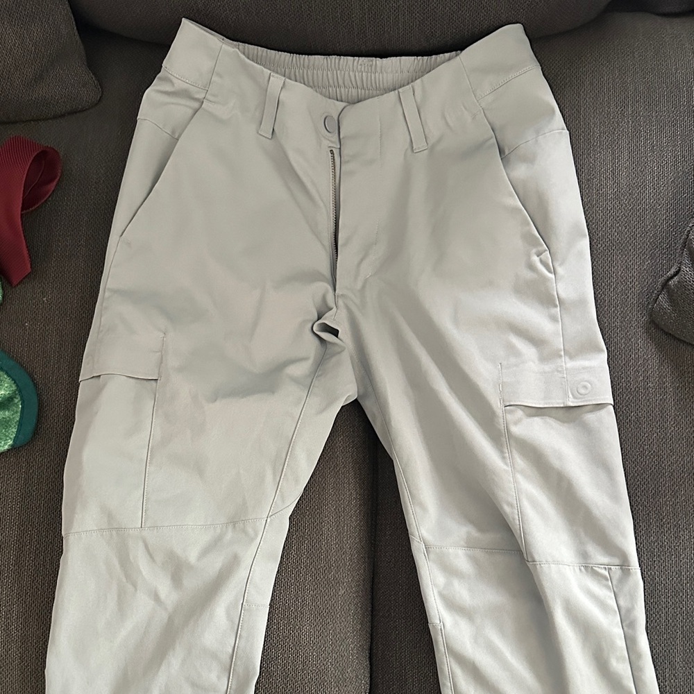 RARE LuluLemon Men's Light Gray Cargo Pants - Casual Comfort SIZE 28